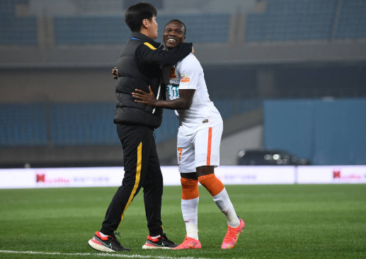 中超-河北1-1战平武汉 尹鸿博头槌埃弗拉替补救主 中超-河北1-1战平武汉 尹鸿博头槌埃弗拉替补救主