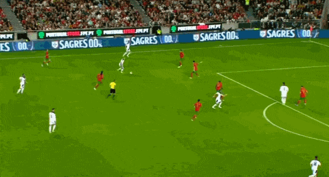 1636931491716474.gif 02.gif
