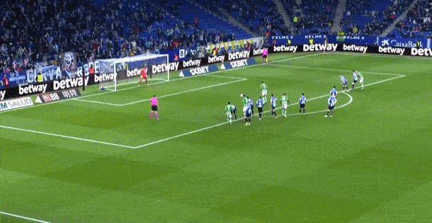 1642808358961840.gif 02.gif