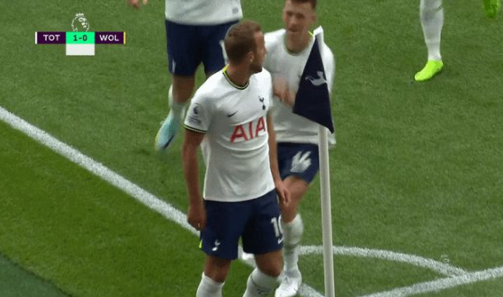 英超-热刺1-0狼队暂登顶 凯恩头球破门+中框佩里西奇献助攻 英超-热刺1-0狼队暂登顶 凯恩头球破门+中框佩里西奇献助攻